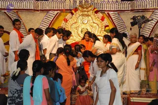20080717 more darshan 0040 CMP WM.jpg