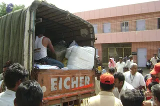 September 2006 - Sindhanur flood relief