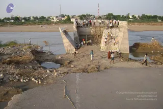 September 2006 - Sindhanur flood relief