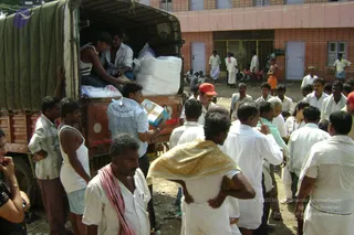 September 2006 - Sindhanur flood relief