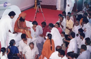 October 28 - 1 November 2004 - Mass Living Enlightenment Initiations in Tiruvannamalai