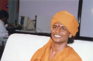2003 - Home visit and mass Living Enlightenment initiation convention