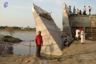 September 2006 - Sindhanur flood relief