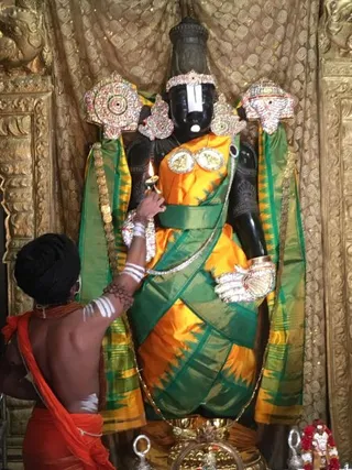KAILASA-LOS-ANGELES--USA-2020-12-26-1u5P4ttFJUQMZZeHxgCsBe8YY McQw5Km.jpg