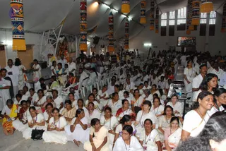 20080717 more darshan 0293 CMP WM.jpg