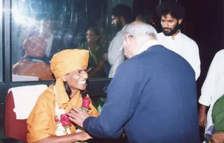 January 2004 - The SPH leaves India on Vijaya Yatra (world tour)