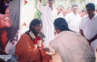 2005 - Visit to Devotee House in Rasipuram Pattanam
