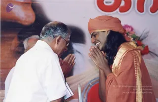 October 28 - 1 November 2004 - Mass Living Enlightenment Initiations in Tiruvannamalai