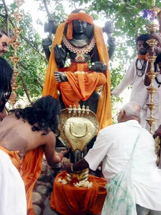 2005008 ShivRathri 2005 ashram (265) CMP WM 11.jpg