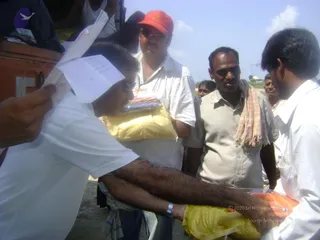 September 2006 - Sindhanur flood relief