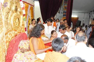 20080717 darshan 0802 CMP WM.jpg