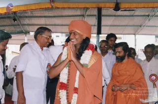 October 03 2004 - Addressing the Sengunthar Community gathering of South India