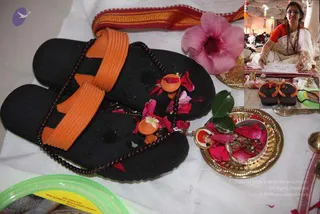 2011 -eNMiracles Collections