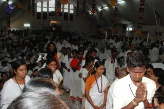 20080717 more darshan 0283 CMP WM.jpg