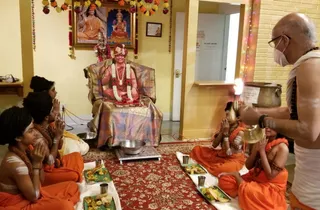 KAILASA-LOS-ANGELES--USA-2020-12-14-1RmtxZbmzntMHTYqgy97m41mWFXYpY9h5.jpg