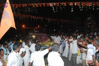 August 03 2009