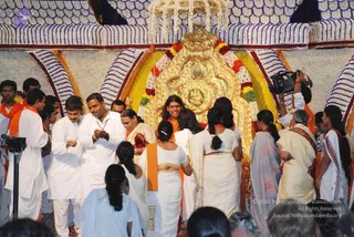20080717 darshan 0755 CMP WM.jpg