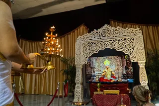 KAILASA-LOS-ANGELES--USA-2019-12-20-10kr1bsKATRZ-OM02r6SBQzFe6PxO6HAr.jpg