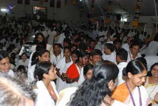 20080717 more darshan 0285 CMP WM.jpg