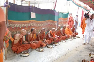 Annadhan during Allahabad Kumbhamela 2013