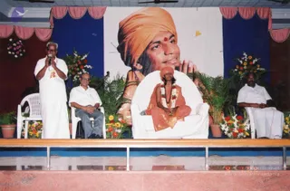 January 04 2004 - Mass Living ENlightenment initiation in Coimbatore