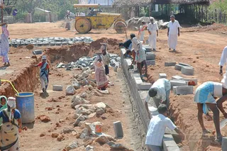 April 2008 - Making Of Kailaasa In Tiruvannamalai