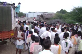 September 2006 - Sindhanur flood relief