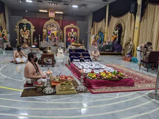 KAILASA-LOS-ANGELES--USA-2020-11-14-1JRwF8aWZR3wHFk4WB SCgQtbYCwFnQfx.jpg