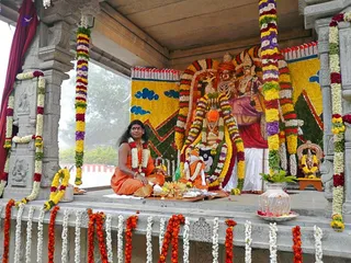 20080101 more-procession-temple 070469.jpg