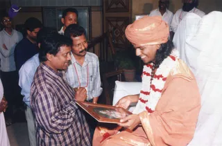 January 04 2004 - Mass Living ENlightenment initiation in Coimbatore