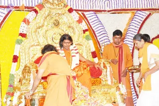 20080717 ashramitesblessings 0591 CMP WM.jpg