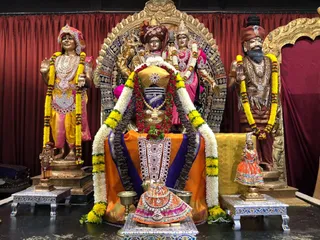 KAILASA-LOS-ANGELES--USA-2020-12-25-1m0dpQ5zagVxxb43CQvtzoEzOYIpvhZZ-.jpg