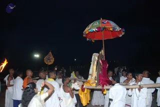 November 05 2010