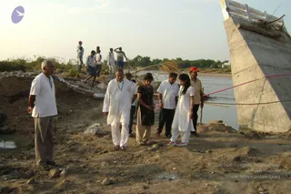 September 2006 - Sindhanur flood relief