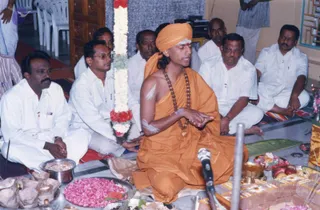 2003 - Homa and puja at a devotee's home in Tiruppur