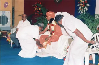 January 04 2004 - Mass Living ENlightenment initiation in Coimbatore