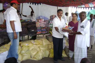September 2006 - Sindhanur flood relief