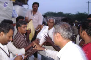 September 2006 - Sindhanur flood relief