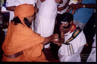 2004 - Pada Puja in Madurai Shirdi sai Baba temple