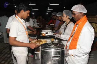 Annadhan during Allahabad Kumbhamela 2013