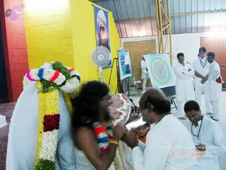 December 04 2005