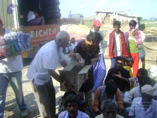 September 2006 - Sindhanur flood relief