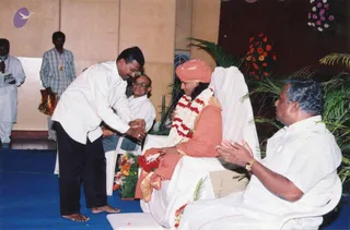 January 04 2004 - Mass Living ENlightenment initiation in Coimbatore