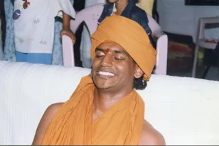 2003 - Home visit and mass Living Enlightenment initiation convention