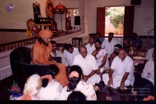 2004 - Pada Puja in Madurai Shirdi sai Baba temple