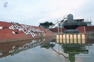 December 02 2010