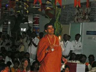 20080101 more-procession-temple 070564.jpg