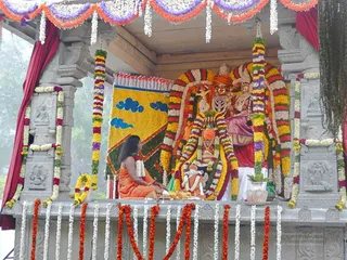 20080101 more-procession-temple 070535.jpg