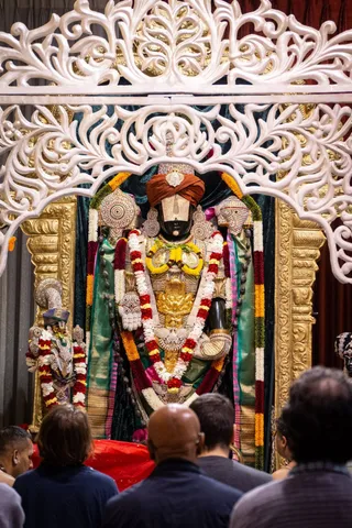 KAILASA-LOS-ANGELES--USA-2020-01-06-19Iw7Esi6UyoGixu8SlE1G0SZrUPS4YId.jpg