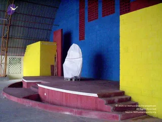 2005 - View-of-Ananda-Sabha-Construction